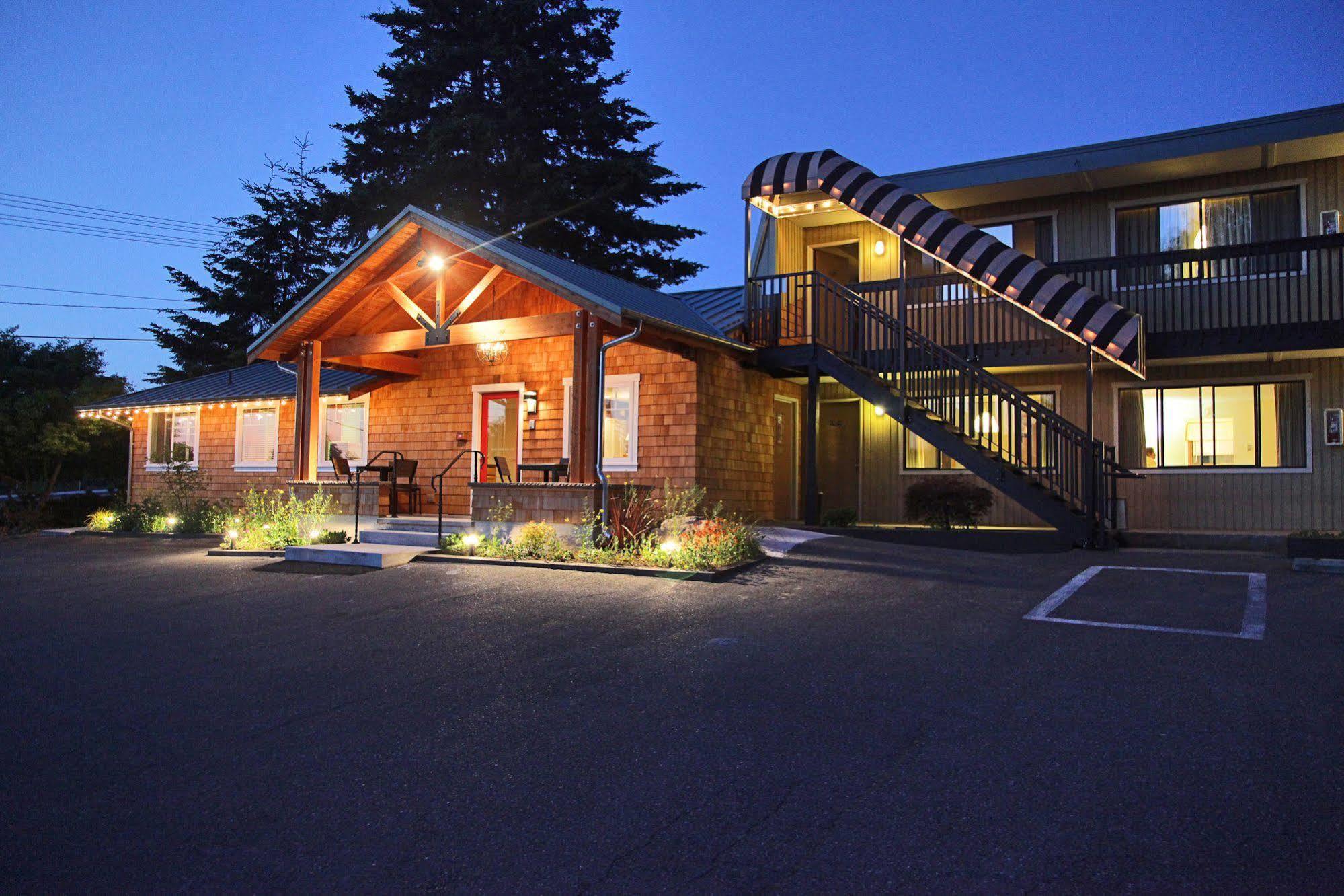 Harbor Inn Freeland Екстер'єр фото