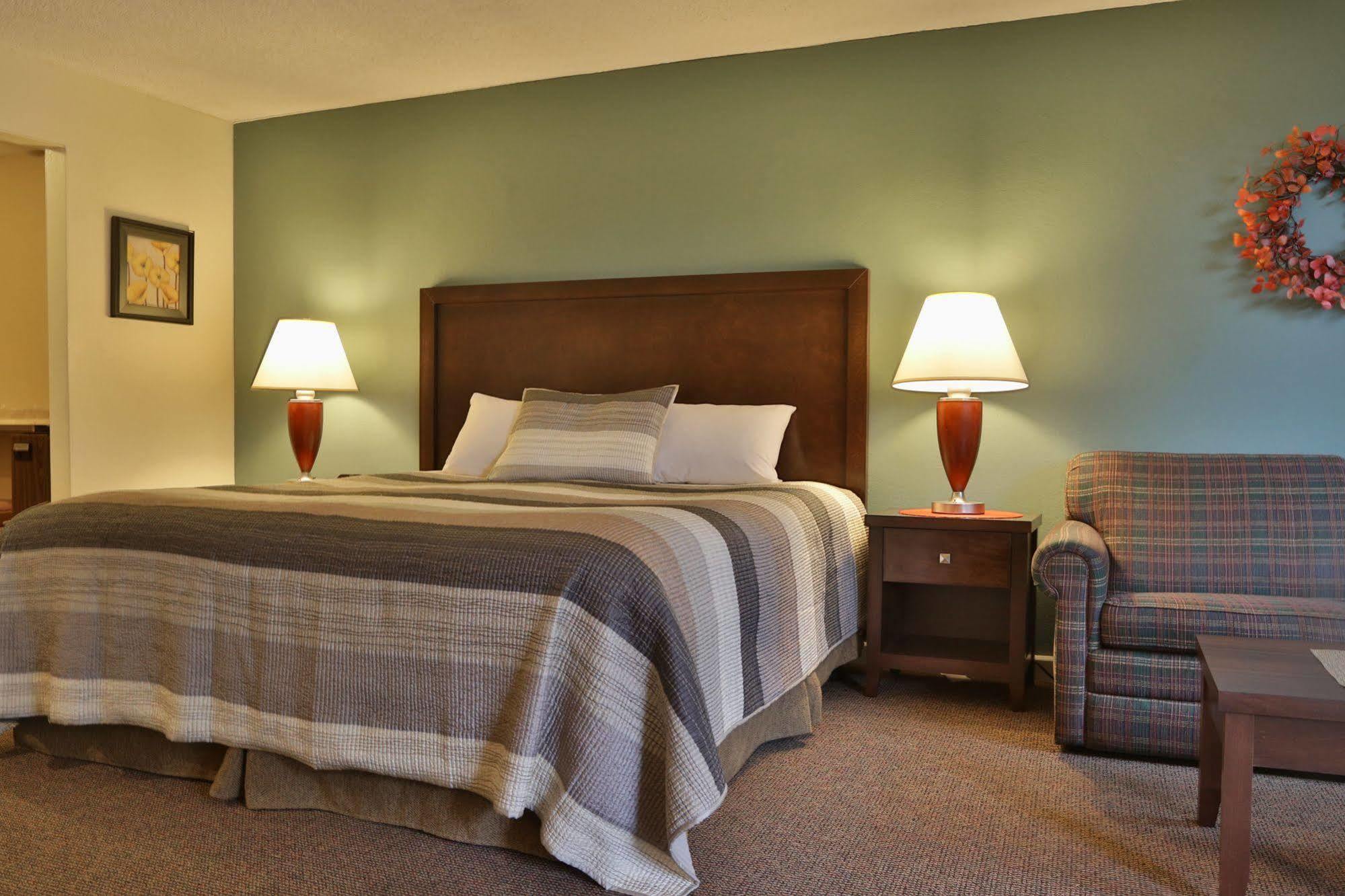 Harbor Inn Freeland Екстер'єр фото