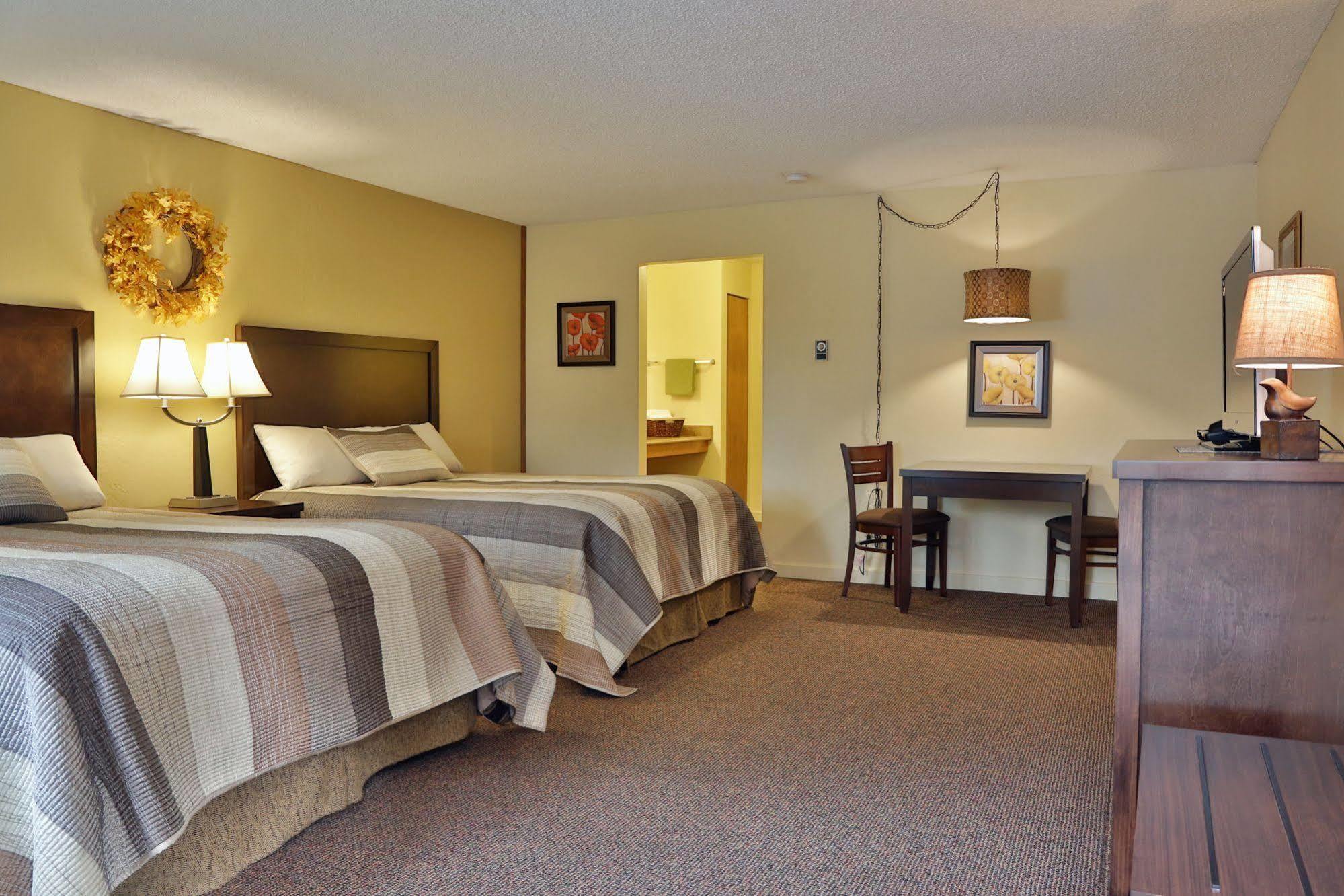Harbor Inn Freeland Екстер'єр фото